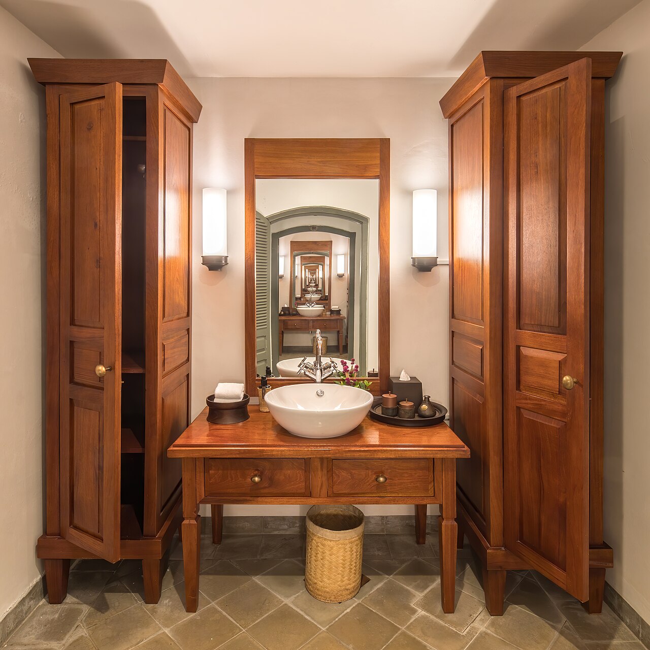 Heritage Suites